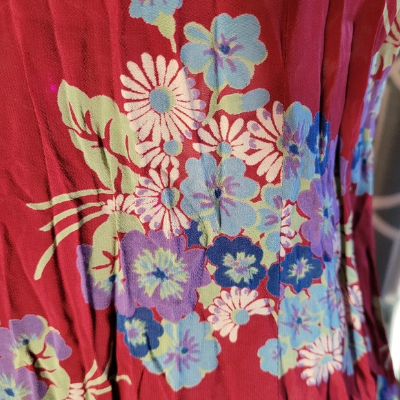 Vintage 1970s Red Floral Dress with Blouse - Picture 6 of 16